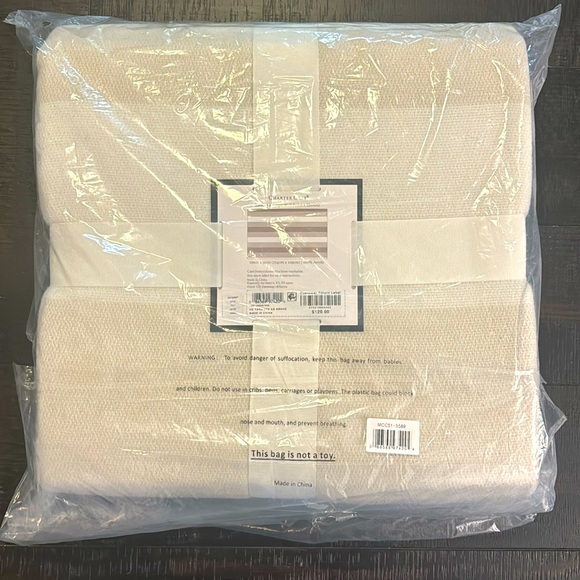 (NWT) Charter Club, King Size, Yarn Dye Stripe Blanket. 108inx90in, 100% Acrylic - Picture 4 of 4